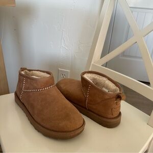 MADHAPPY x UGGS